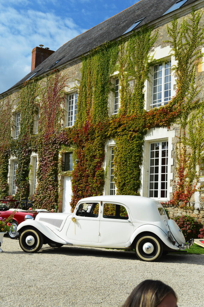 Voiture de mariage location au Salon des Futurs Mariés